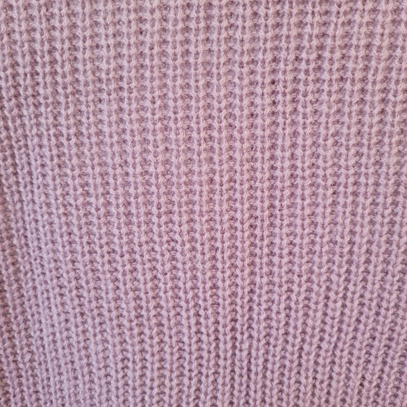 LAVENDER High-Low High Neck Sweater w/Puff Sleeves - Picture 8 of 11